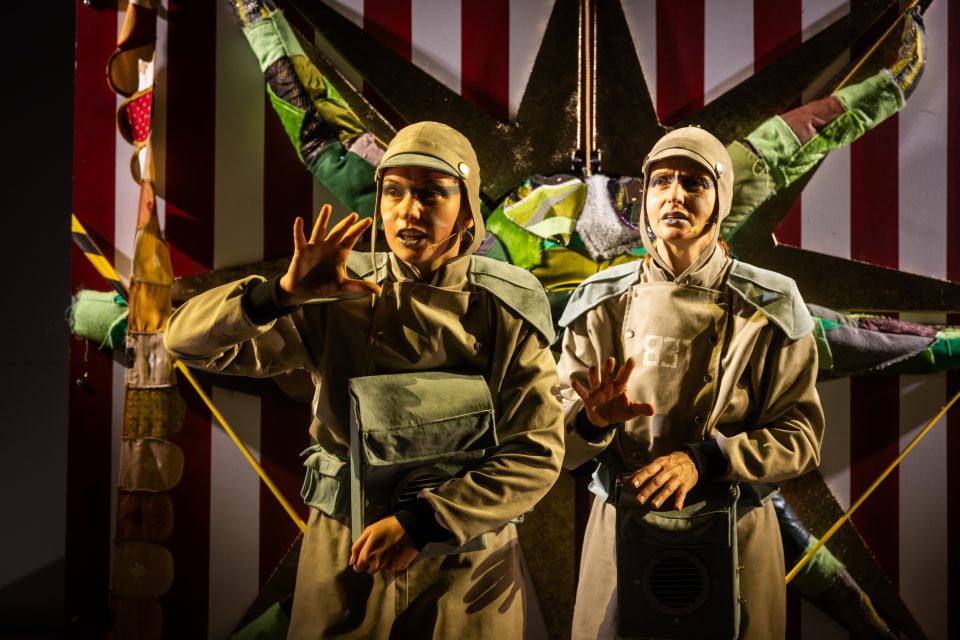 Spektakl Układ scalony, Teatr im. Juliusza Słowackiego w Krakowie, fot. Joanna Siwiec
