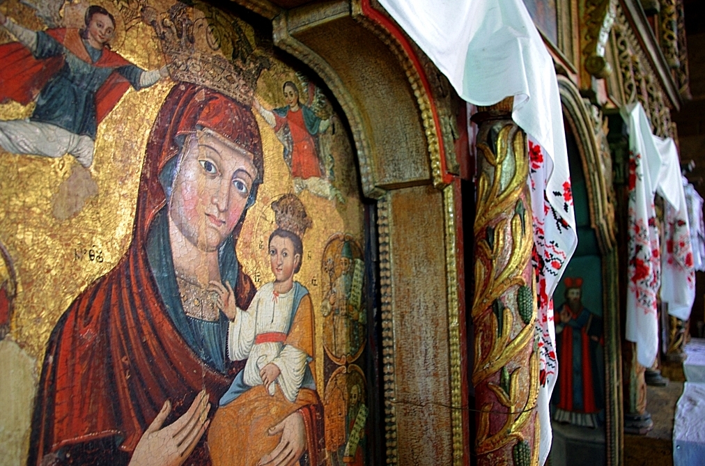 Ikona Matki Boskiej z Dzieciątkiem w typie Hodegetrii z ikonostasu cerkwi w Bartnem, przed renowacją